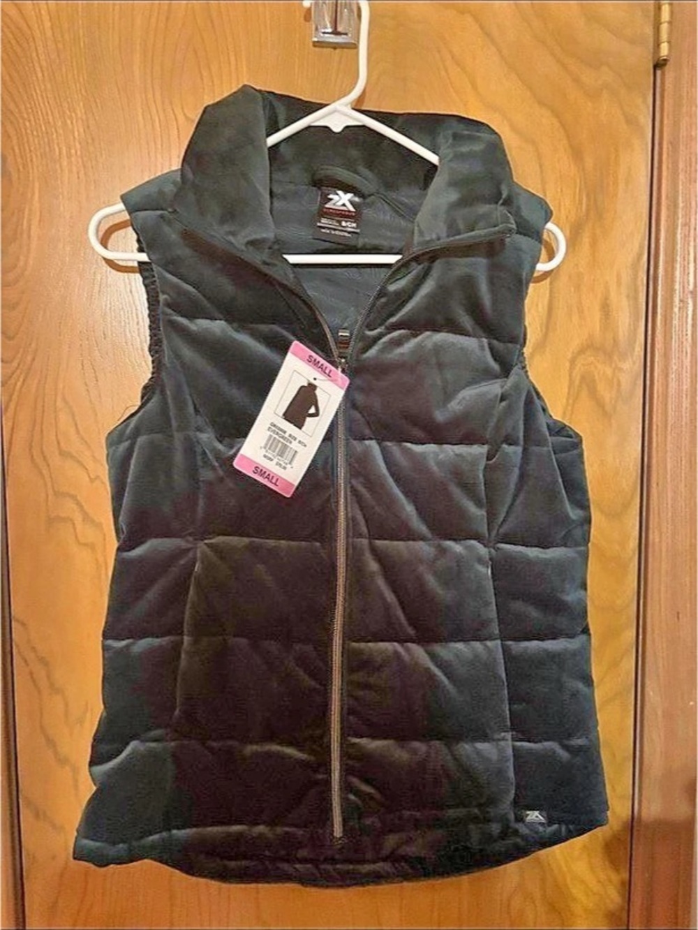 Xtreme Quilted Hooded Vest in Black Small NWT